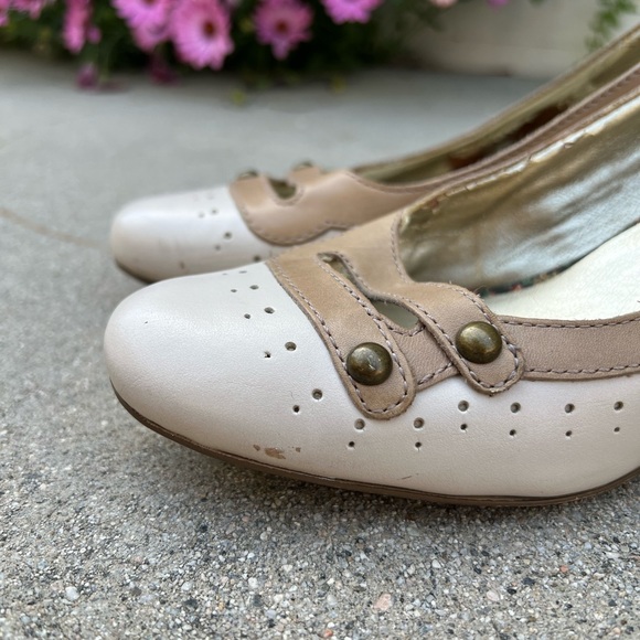 Seychelles heels in bisque and taupe - vintage inspired size 9 - Picture 5 of 7